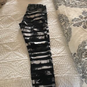 Lululemon wunder under crop full on luxtreme